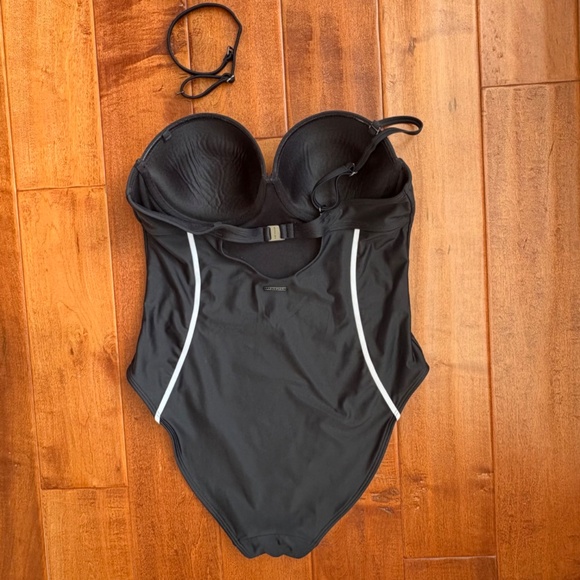 Ted Baker London Tani Panel One-Piece Swimsuit Black/White - Picture 14 of 15